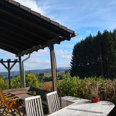 Am Waldrand Mit Panoramablick 度假居