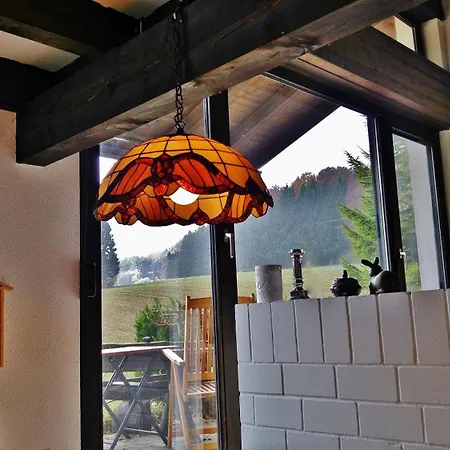 Waldrand-panorama: Komfortables Mit Südlage * Lissendorf