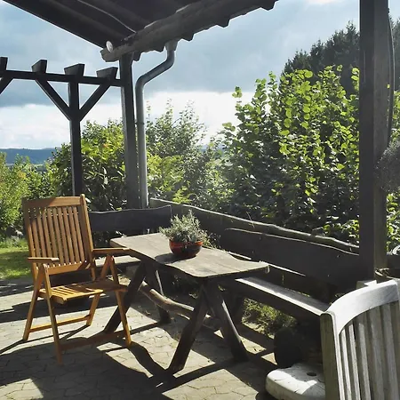 Waldrand-panorama: Komfortables Mit Südlage * Lissendorf
