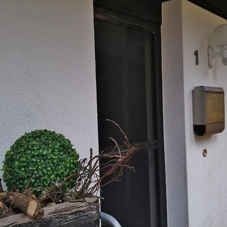 度假居 Am Waldrand Mit Panoramablick *